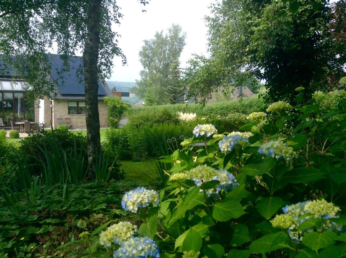 Bed and Breakfast "Un Matin Au Jardin" Франкоршамп Экстерьер фото
